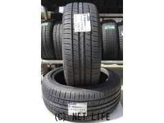 タイヤ 215/45R17