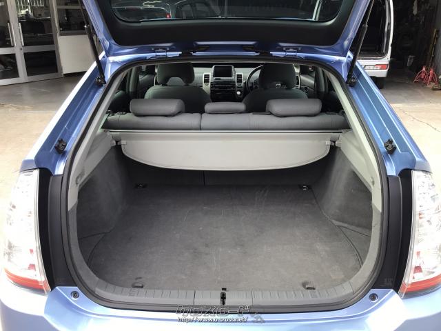 トヨタ プリウス