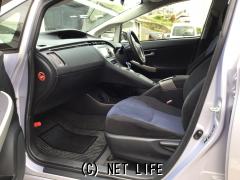 トヨタ プリウス