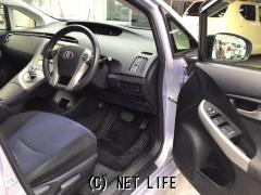 トヨタ プリウス