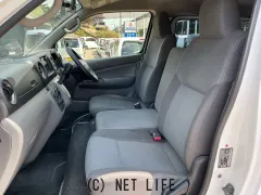 日産 NV350キャラバン