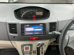 ダイハツ ムーヴ