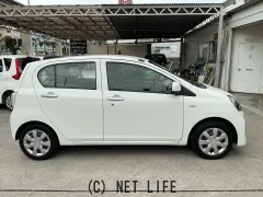 ダイハツ ミライース