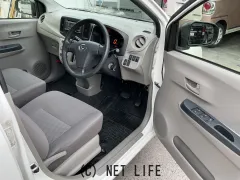 ダイハツ ミライース