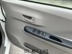 ダイハツ ミライース