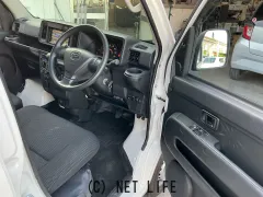 ダイハツ ハイゼットカーゴ