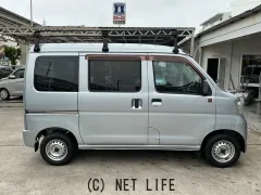 ダイハツ ハイゼットカーゴ