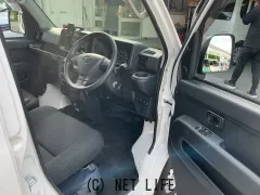 ダイハツ ハイゼットカーゴ