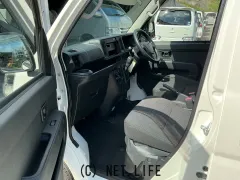 ダイハツ ハイゼットカーゴ