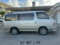 トヨタ ハイエース