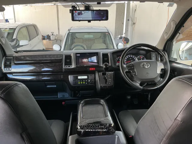 トヨタ ハイエースバン