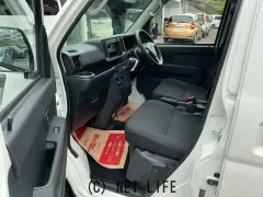 ダイハツ ハイゼットカーゴ