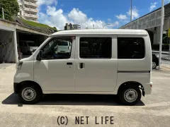 ダイハツ ハイゼットカーゴ