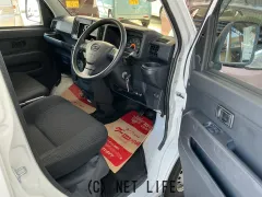 ダイハツ ハイゼットカーゴ