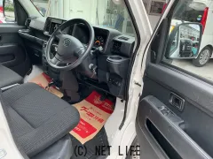 ダイハツ ハイゼットカーゴ