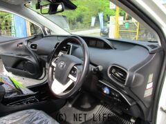 トヨタ プリウス