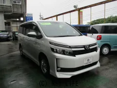 トヨタ ヴォクシー