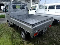 日産 NT100クリッパー