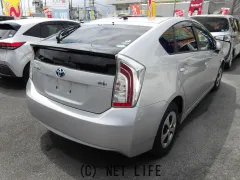 トヨタ プリウス