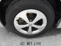 トヨタ プリウス