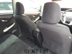 トヨタ プリウス