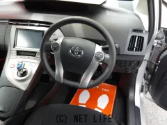 トヨタ プリウス