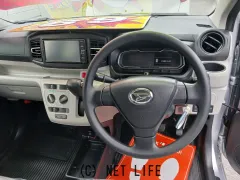 ダイハツ ミライース