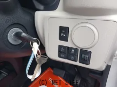ダイハツ ミライース