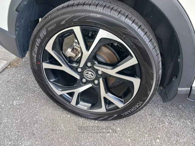 トヨタ C-HR