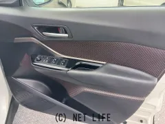 トヨタ C-HR
