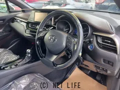 トヨタ C-HR