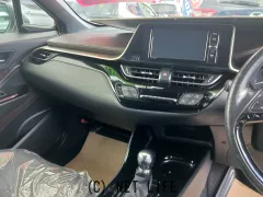 トヨタ C-HR