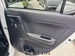 ダイハツ ミライース