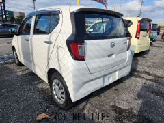 ダイハツ ミライース