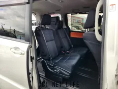 トヨタ ヴォクシー