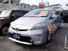 トヨタ プリウス