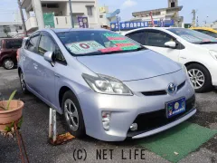 トヨタ プリウス