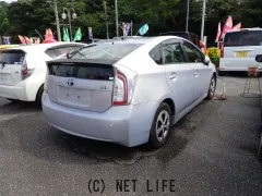 トヨタ プリウス