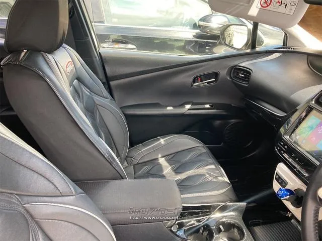 トヨタ プリウス