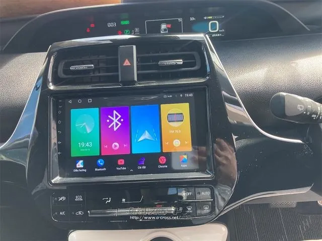 トヨタ プリウス