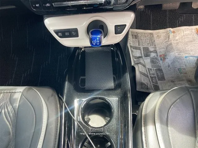 トヨタ プリウス