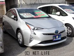 トヨタ プリウス