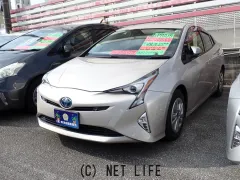 トヨタ プリウス