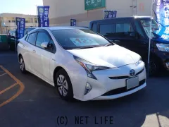 トヨタ プリウス