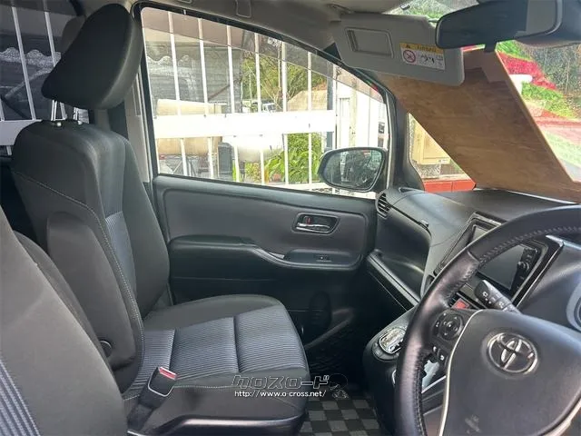 トヨタ ヴォクシー