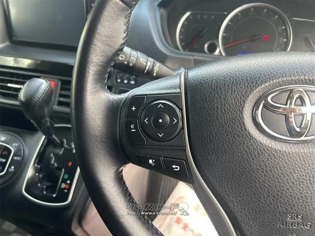 トヨタ ヴォクシー