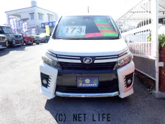 トヨタ ヴォクシー