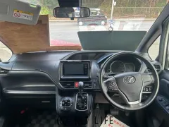 トヨタ ヴォクシー