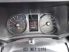 ダイハツ タフト