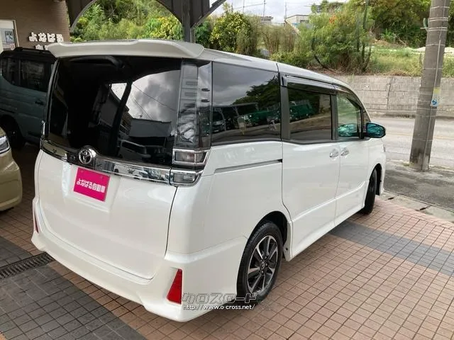 トヨタ ヴォクシー